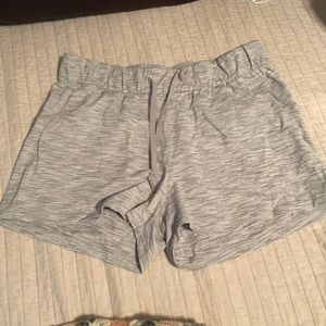 Lululemon On The Fly shorts
